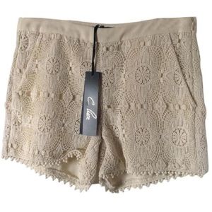 🆕 C. Luce Cream Lace Dressy Shorts NWT